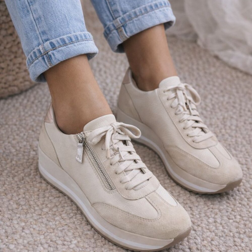 Johnston & Murphy Gracie Side-Zip Lace-Up Sneakers Women’s 8.5 – Like New